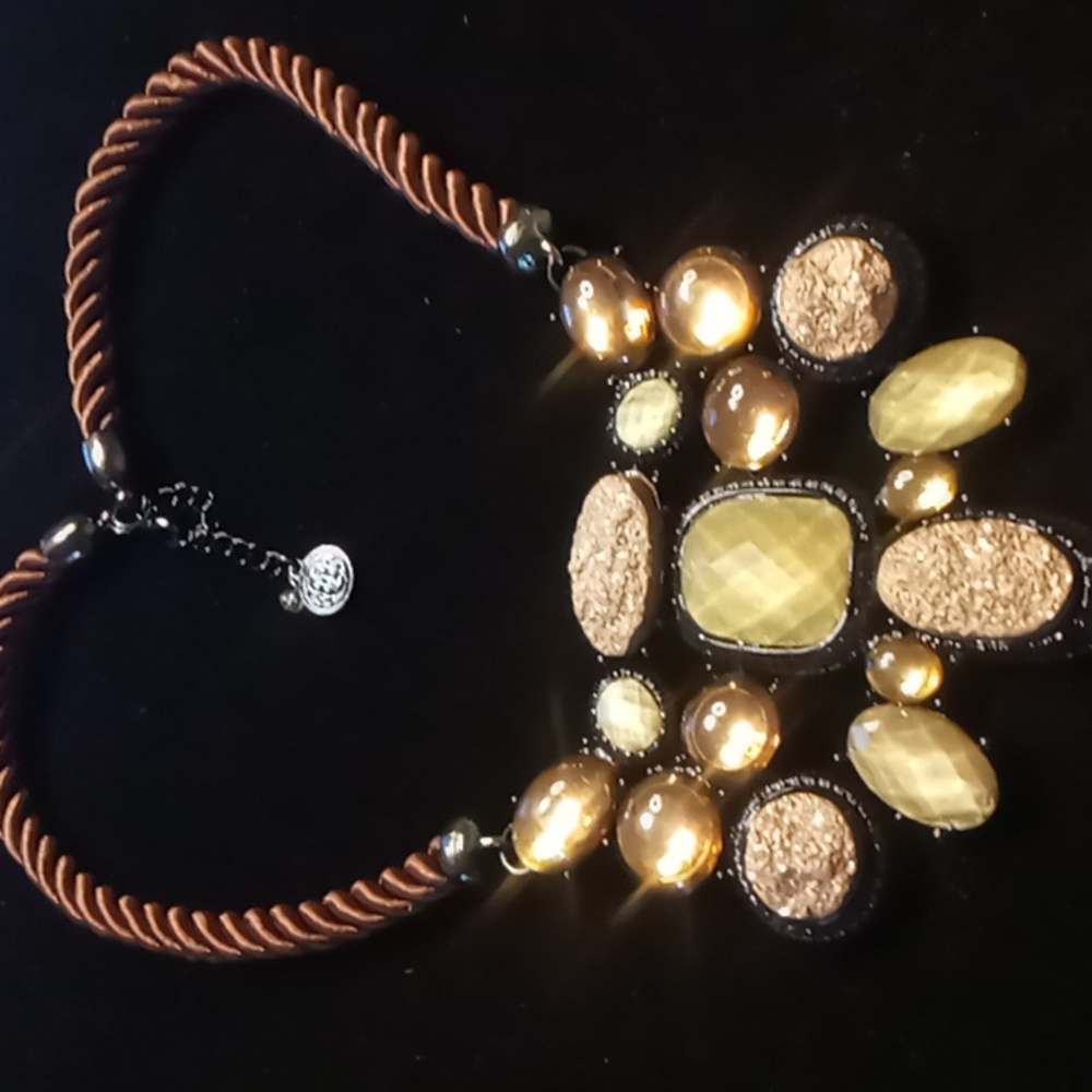 Baskin brothers collar bib necklace designer like new